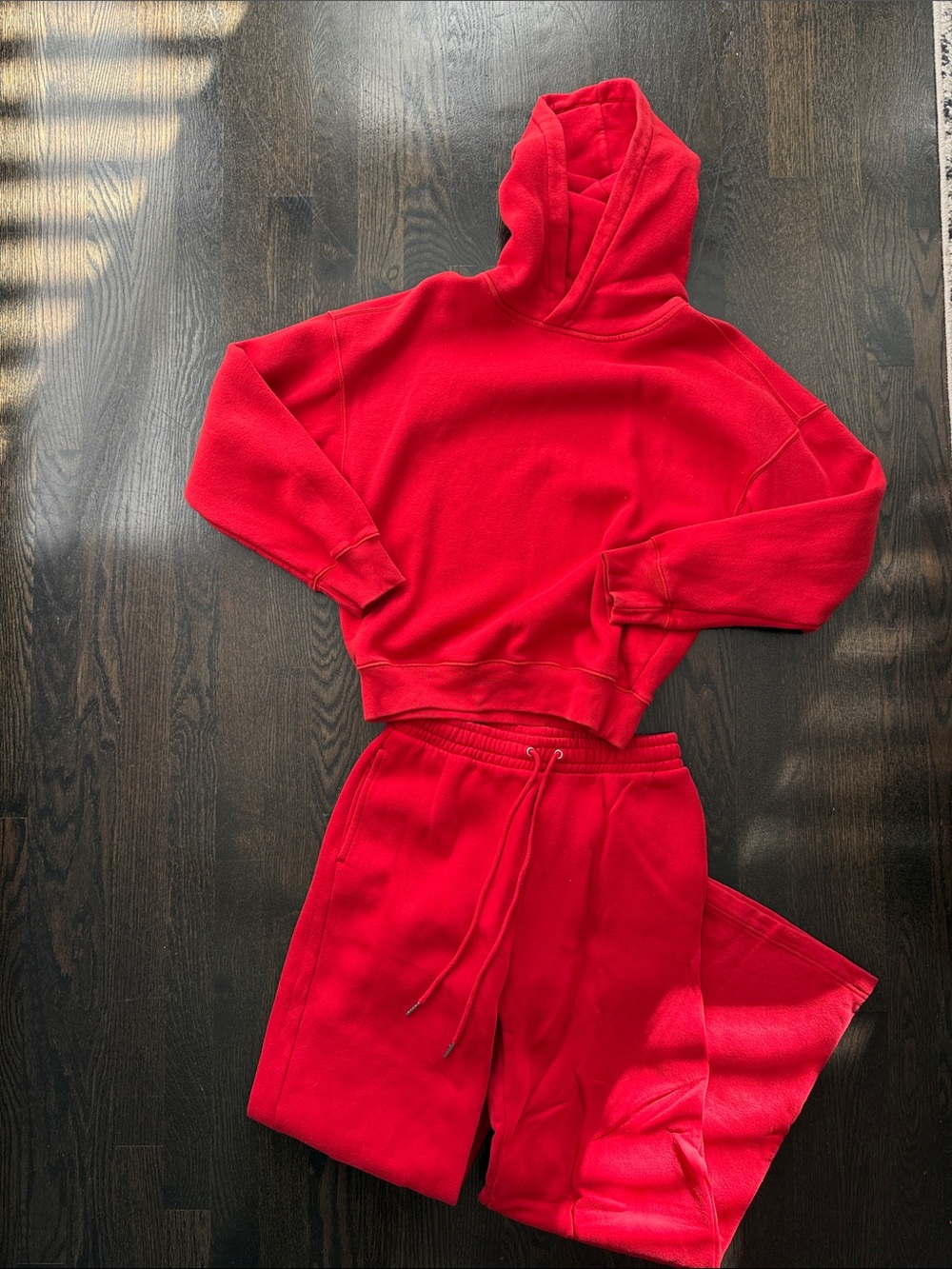 Abercrombie Women’s Sunday Hoodie and High Rise  Sunday Wide Leg Sweatpants - Picture 4 of 14
